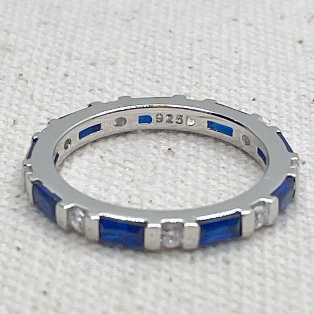 NEW Sterling Silver Simulated Sapphire and Simulated Diamond Eternity Ring - 7 - Picture 3 of 4